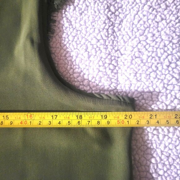 Women's Green Loose Neck Lace Trim Sleeveless Blouse - Size M/L - Picture 8 of 9